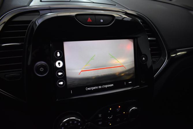 Renault Kaptur I Рестайлинг с пробегом 2021 года, цена 2 080 000 рублей, 50832 км, внедорожник, Автокод Объявления