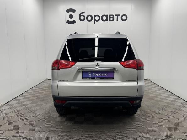 Mitsubishi Pajero Sport II Рестайлинг с пробегом 2015 года, цена 2 180 000 рублей, 180998 км, внедорожник, Автокод Объявления