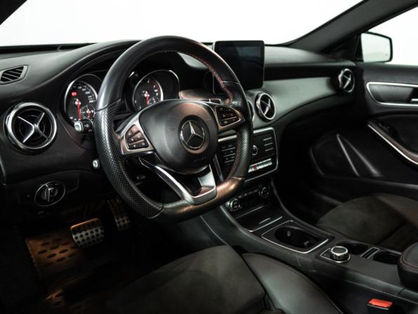 Mercedes-Benz GLA I (X156) Рестайлинг с пробегом 2017 года, цена 2 199 700 рублей, 65406 км, внедорожник, Автокод Объявления