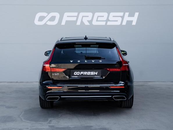 Volvo V60 II с пробегом 2021 года, цена 3 500 000 рублей, 66679 км, универсал, Автокод Объявления