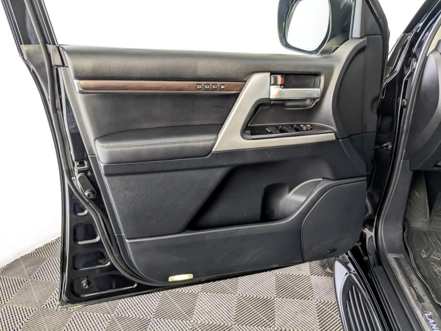 Toyota Land Cruiser 200 Series Рестайлинг 2 Москва  - изображение 20