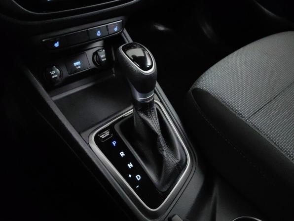 Hyundai Solaris II Рестайлинг с пробегом 2020 года, цена 1 579 000 рублей, 57000 км, седан, Автокод Объявления