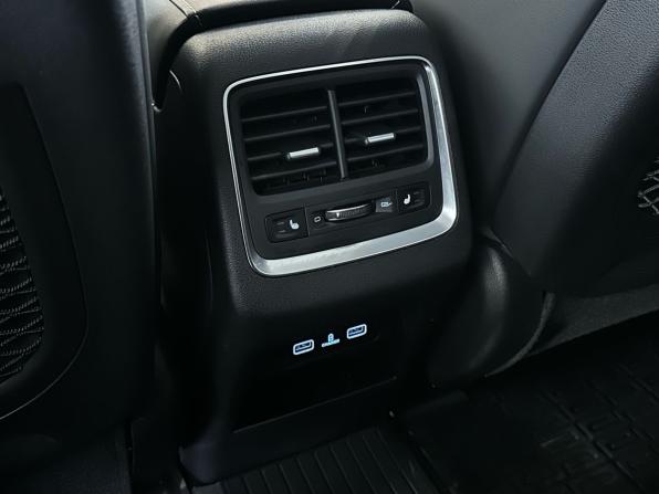Geely Atlas Pro с пробегом 2024 года, цена 2 399 000 рублей, 8512 км, внедорожник, Автокод Объявления