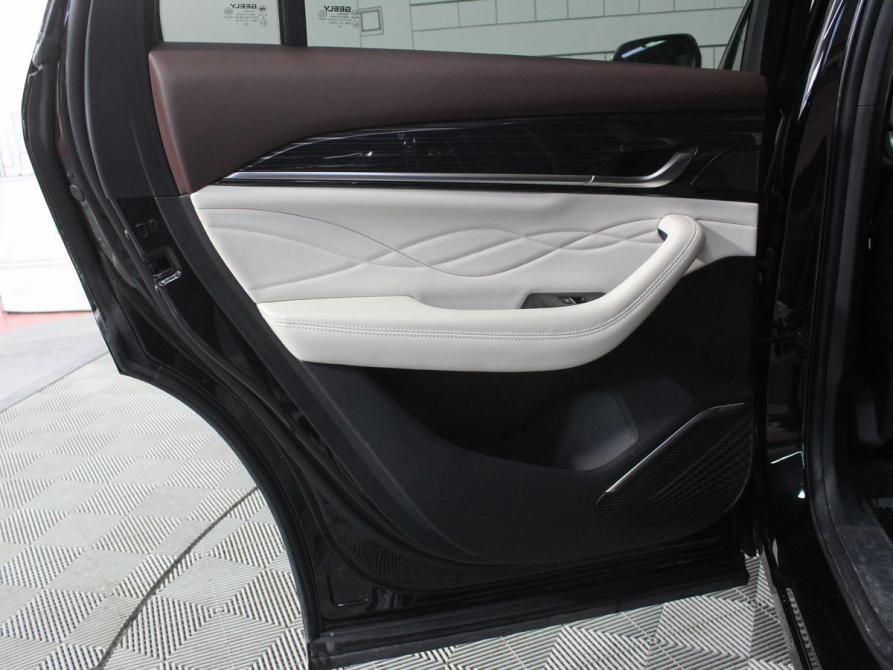 Geely Monjaro I Москва  - изображение 21