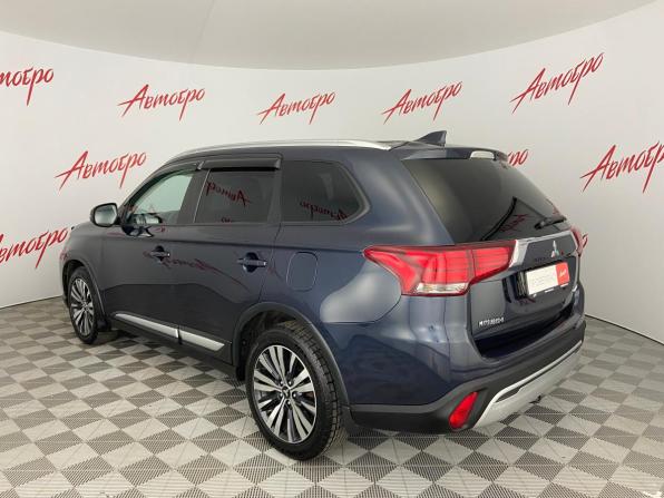 Mitsubishi Outlander III Рестайлинг 3 с пробегом 2019 года, цена 2 099 000 рублей, 138000 км, внедорожник, Автокод Объявления