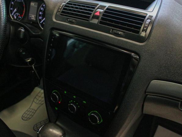 Skoda Octavia II (A5) Рестайлинг с пробегом 2011 года, цена 899 000 рублей, 144030 км, универсал, Автокод Объявления