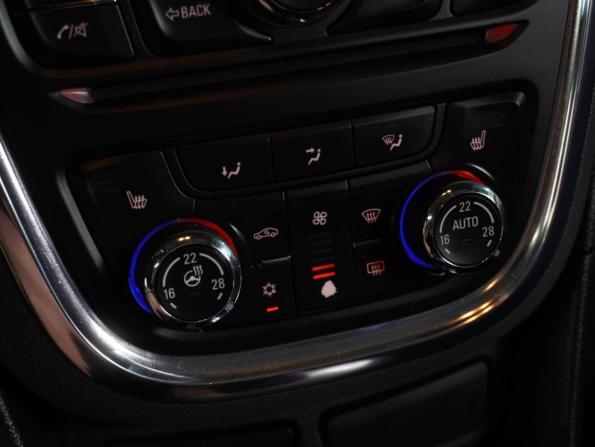 Opel Mokka I с пробегом 2012 года, цена 1 209 000 рублей, 94514 км, внедорожник, Автокод Объявления