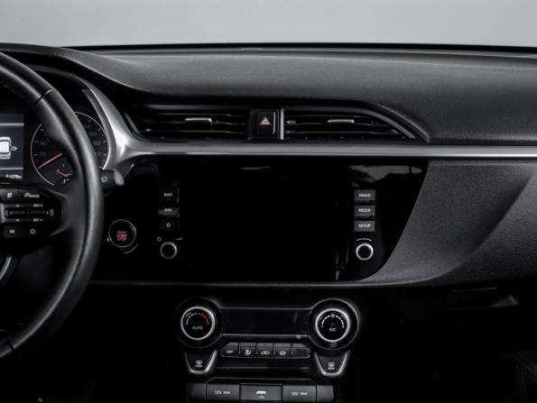 Kia Rio IV Рестайлинг с пробегом 2022 года, цена 2 079 000 рублей, 61077 км, хэтчбек, Автокод Объявления