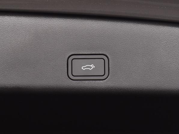 Geely Monjaro I Рестайлинг 2 с пробегом 2025 года, цена 3 949 995 рублей, 26 км, внедорожник, Автокод Объявления