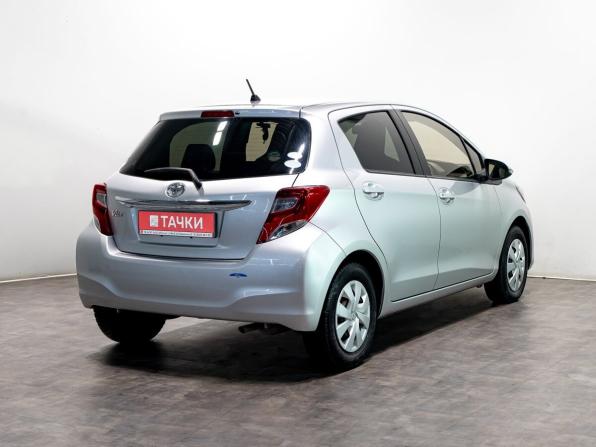 Toyota Vitz III (XP130) Рестайлинг с пробегом 2016 года, цена 900 000 рублей, 26500 км, хэтчбек, Автокод Объявления