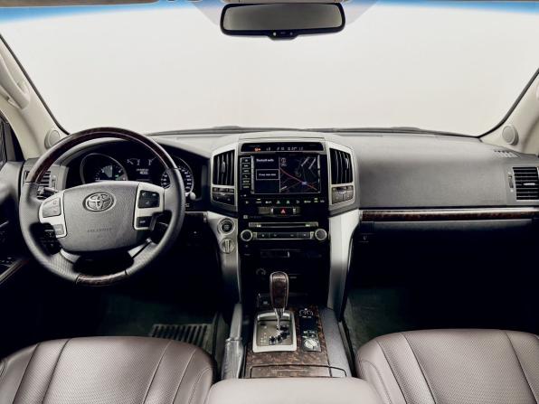 Toyota Land Cruiser 200 Series Рестайлинг 1 с пробегом 2015 года, цена 3 740 000 рублей, 259285 км, внедорожник, Автокод Объявления