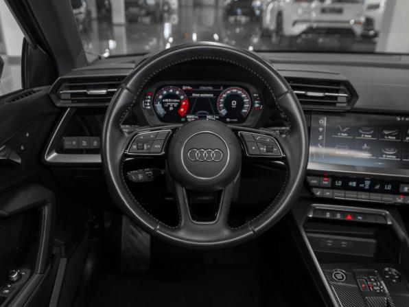 Audi A3 IV (8Y) Рестайлинг с пробегом 2022 года, цена 2 760 000 рублей, 48889 км, седан, Автокод Объявления