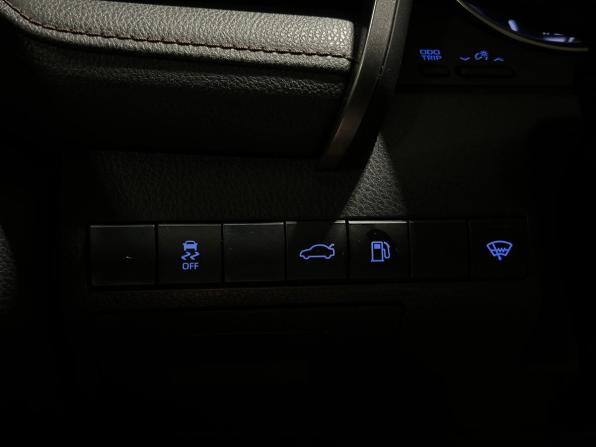 Toyota Camry VIII (XV70) с пробегом 2018 года, цена 2 450 000 рублей, 142728 км, седан, Автокод Объявления