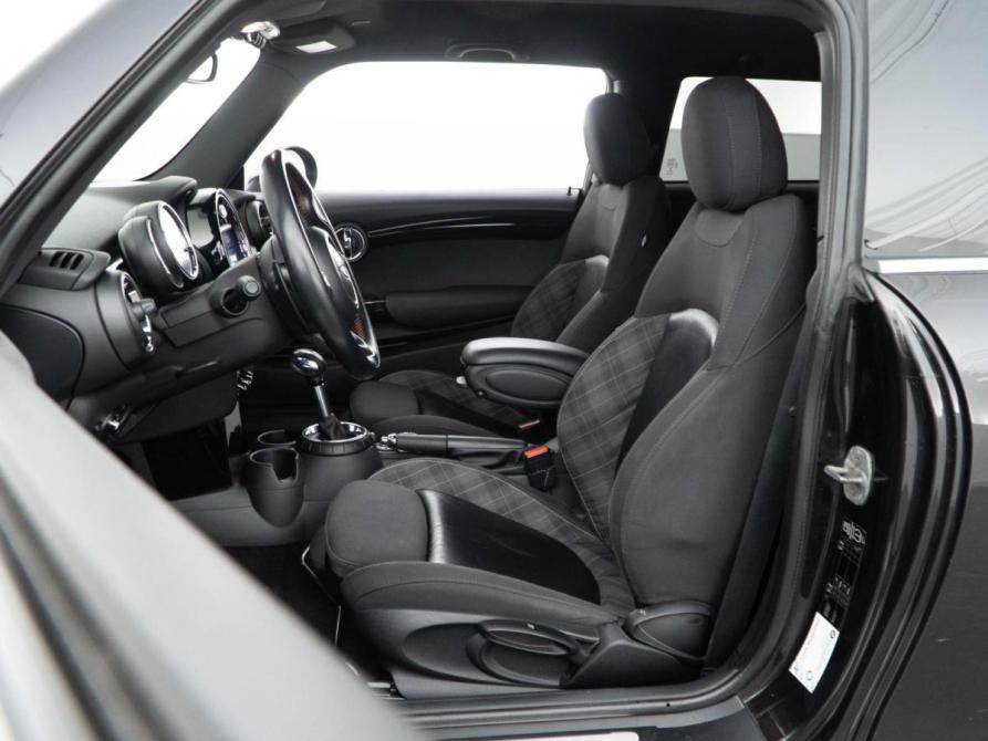 Mini Hatch III (F55/F56) Москва  - изображение 10