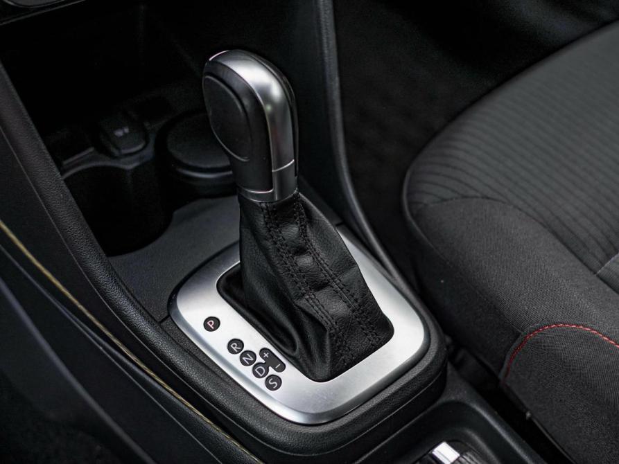 Volkswagen Polo V Рестайлинг Санкт-Петербург  - изображение 8