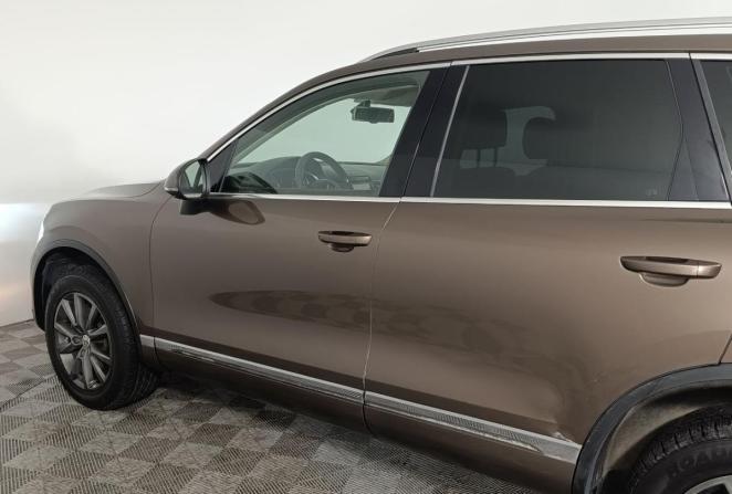 Volkswagen Touareg II с пробегом 2011 года, цена 1 870 000 рублей, 231295 км, внедорожник, Автокод Объявления