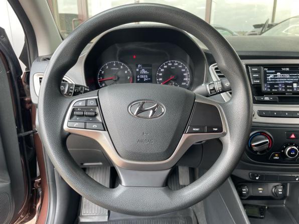 Hyundai Solaris II Рестайлинг с пробегом 2021 года, цена 1 393 000 рублей, 144146 км, седан, Автокод Объявления