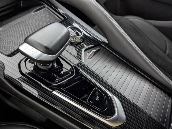 Geely Monjaro I с пробегом 2024 года, цена 3 450 000 рублей, 46323 км, внедорожник, Автокод Объявления