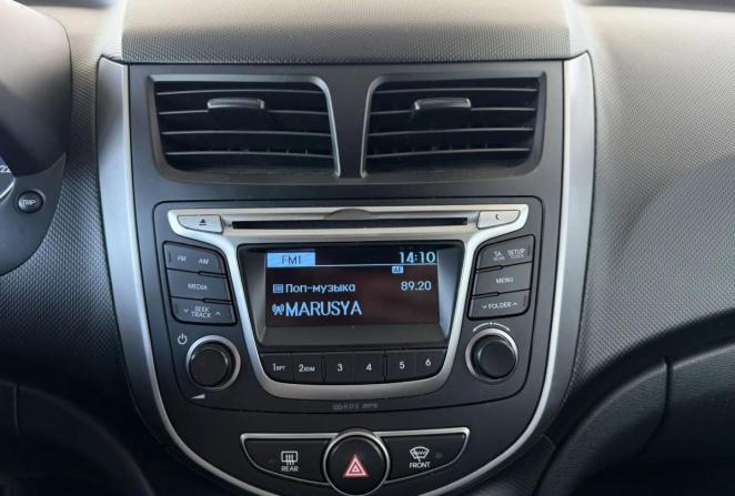 Hyundai Solaris I с пробегом 2014 года, цена 895 000 рублей, 131431 км, хэтчбек, Автокод Объявления