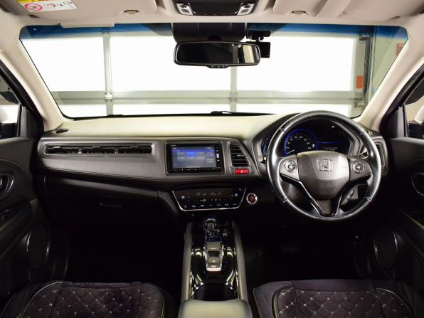 Honda Vezel I с пробегом 2016 года, цена 1 495 995 рублей, 131144 км, внедорожник, Автокод Объявления