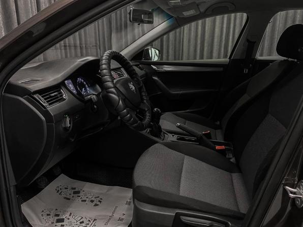 Skoda Octavia III (A7) с пробегом 2014 года, цена 679 000 рублей, 210000 км, лифтбек, Автокод Объявления