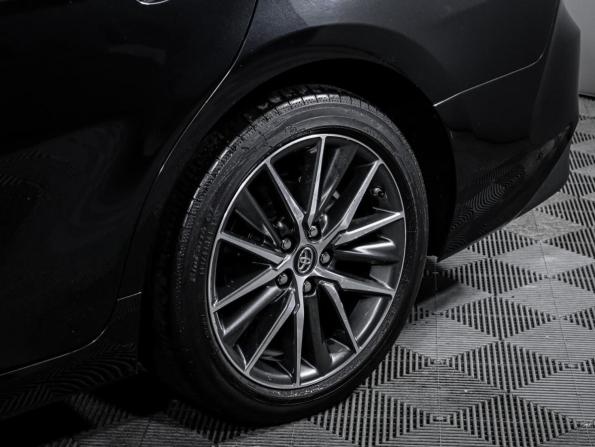 Toyota Camry VIII (XV70) Рестайлинг с пробегом 2023 года, цена 3 699 000 рублей, 22000 км, седан, Автокод Объявления