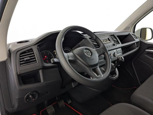 Volkswagen Caravelle T6 с пробегом 2019 года, цена 3 500 000 рублей, 96381 км, минивэн, Автокод Объявления