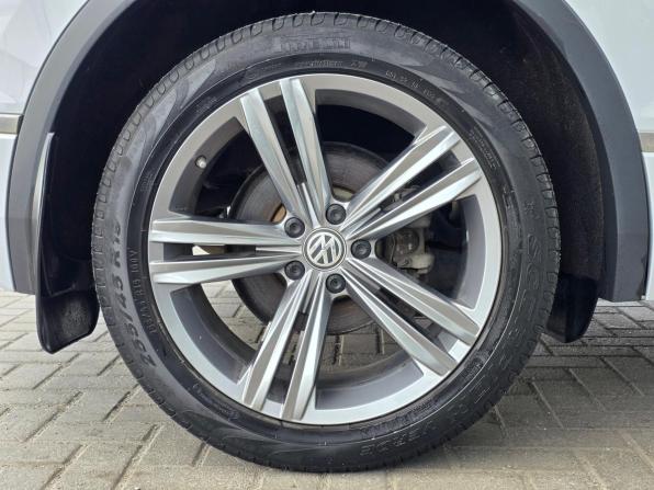 Volkswagen Tiguan II с пробегом 2019 года, цена 2 699 000 рублей, 182077 км, внедорожник, Автокод Объявления