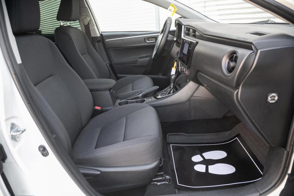 Toyota Corolla XI (E160 E170 E180) Рестайлинг 1 Иркутск  - изображение 18