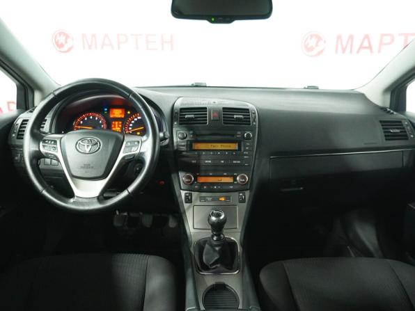 Toyota Avensis III с пробегом 2009 года, цена 935 000 рублей, 175575 км, седан, Автокод Объявления