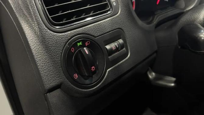 Volkswagen Polo V с пробегом 2015 года, цена 810 000 рублей, 170020 км, седан, Автокод Объявления
