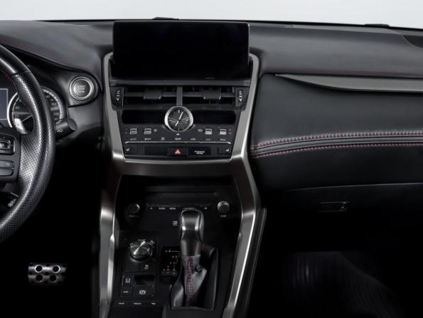Lexus NX I Рестайлинг с пробегом 2019 года, цена 4 250 000 рублей, 66056 км, внедорожник, Автокод Объявления