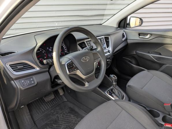 Hyundai Solaris II Рестайлинг с пробегом 2022 года, цена 1 550 000 рублей, 65904 км, седан, Автокод Объявления