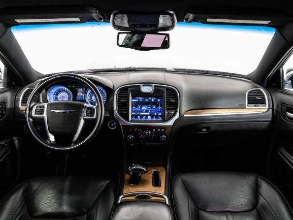 Chrysler 300C II с пробегом 2012 года, цена 1 399 000 рублей, 141397 км, седан, Автокод Объявления