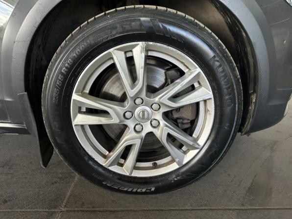 Volvo V90 Cross Country I с пробегом 2018 года, цена 2 865 000 рублей, 218806 км, универсал, Автокод Объявления