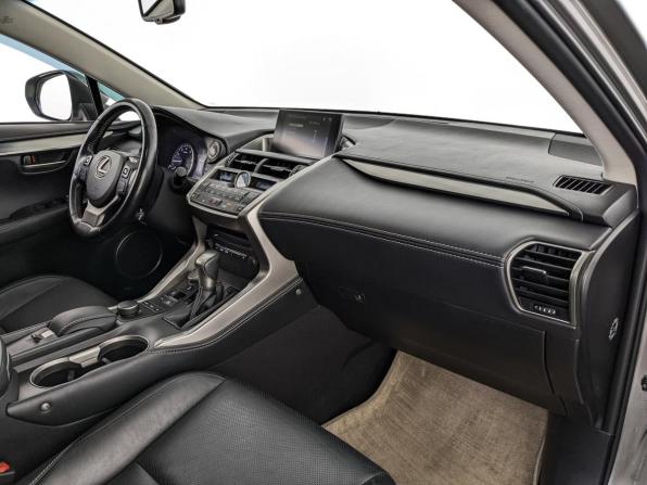 Lexus NX I с пробегом 2016 года, цена 2 690 000 рублей, 177339 км, внедорожник, Автокод Объявления