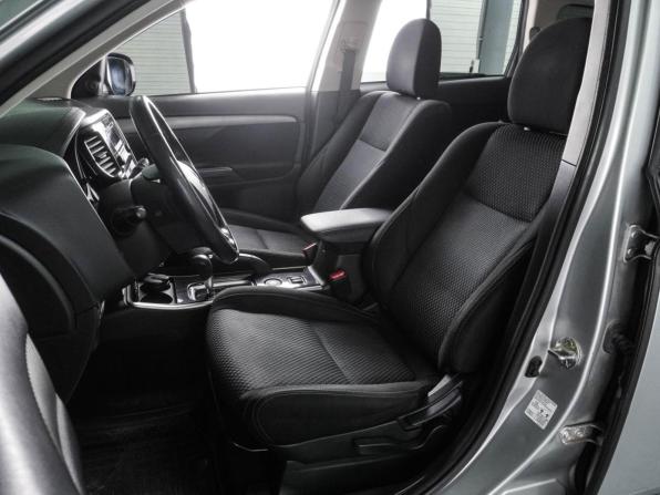Mitsubishi Outlander III Рестайлинг 2 с пробегом 2017 года, цена 1 843 000 рублей, 166181 км, внедорожник, Автокод Объявления