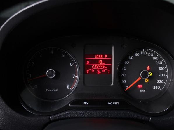 Volkswagen Polo V с пробегом 2013 года, цена 899 000 рублей, 235450 км, седан, Автокод Объявления