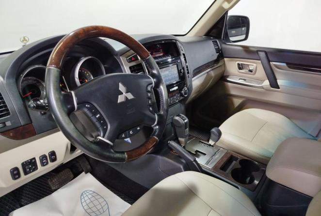 Mitsubishi Pajero IV Рестайлинг 2 с пробегом 2021 года, цена 3 425 000 рублей, 125141 км, внедорожник, Автокод Объявления