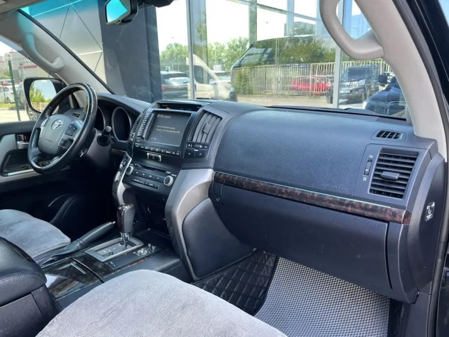 Toyota Land Cruiser 200 Series Новосибирск  - изображение 19