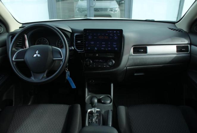 Mitsubishi Outlander III с пробегом 2014 года, цена 1 375 000 рублей, 107832 км, внедорожник, Автокод Объявления