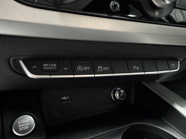 Audi A4 V (B9) с пробегом 2019 года, цена 2 600 000 рублей, 119365 км, универсал, Автокод Объявления