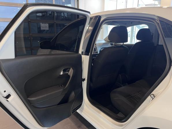 Volkswagen Polo V с пробегом 2015 года, цена 792 000 рублей, 196630 км, седан, Автокод Объявления