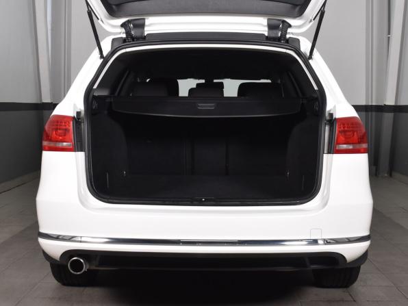 Volkswagen Passat B7 с пробегом 2011 года, цена 1 199 995 рублей, 136980 км, универсал, Автокод Объявления
