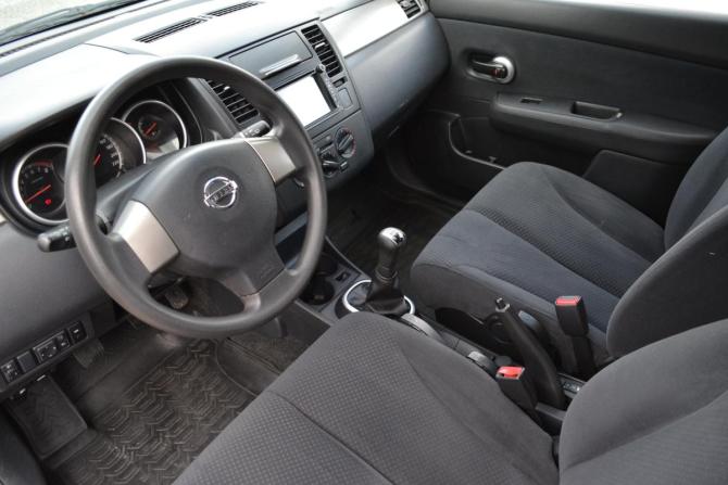 Nissan Tiida I Рестайлинг с пробегом 2013 года, цена 690 000 рублей, 210234 км, хэтчбек, Автокод Объявления