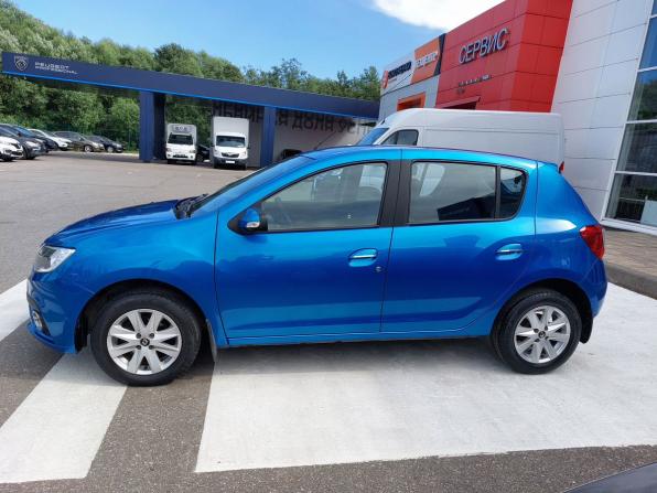 Renault Sandero II Рестайлинг с пробегом 2018 года, цена 1 220 000 рублей, 62418 км, хэтчбек, Автокод Объявления