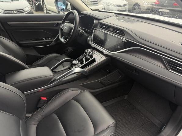 Geely Atlas Pro с пробегом 2022 года, цена 1 919 000 рублей, 52811 км, внедорожник, Автокод Объявления