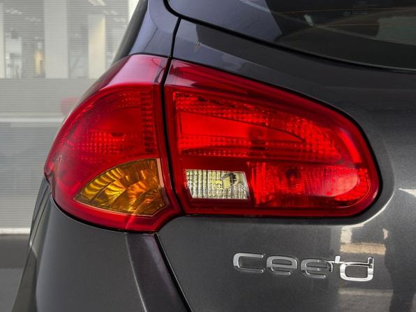 Kia Ceed II с пробегом 2014 года, цена 820 000 рублей, 284400 км, хэтчбек, Автокод Объявления
