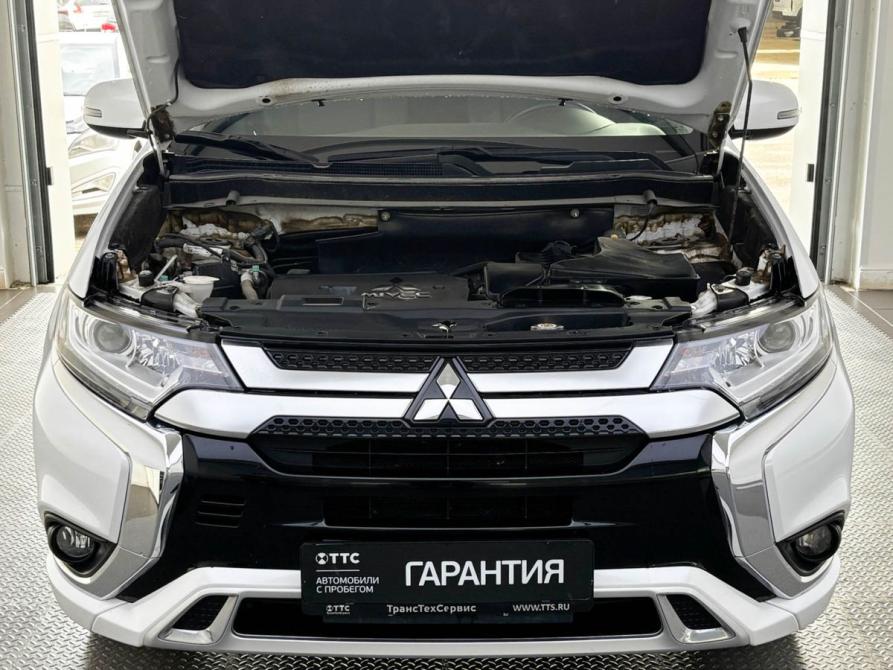 Mitsubishi Outlander III Рестайлинг 3 Уфа  - изображение 11