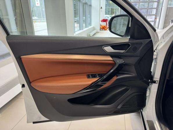 Lada (ВАЗ) Vesta I Рестайлинг (NG) с пробегом 2024 года, цена 1 459 000 рублей, 27000 км, универсал, Автокод Объявления